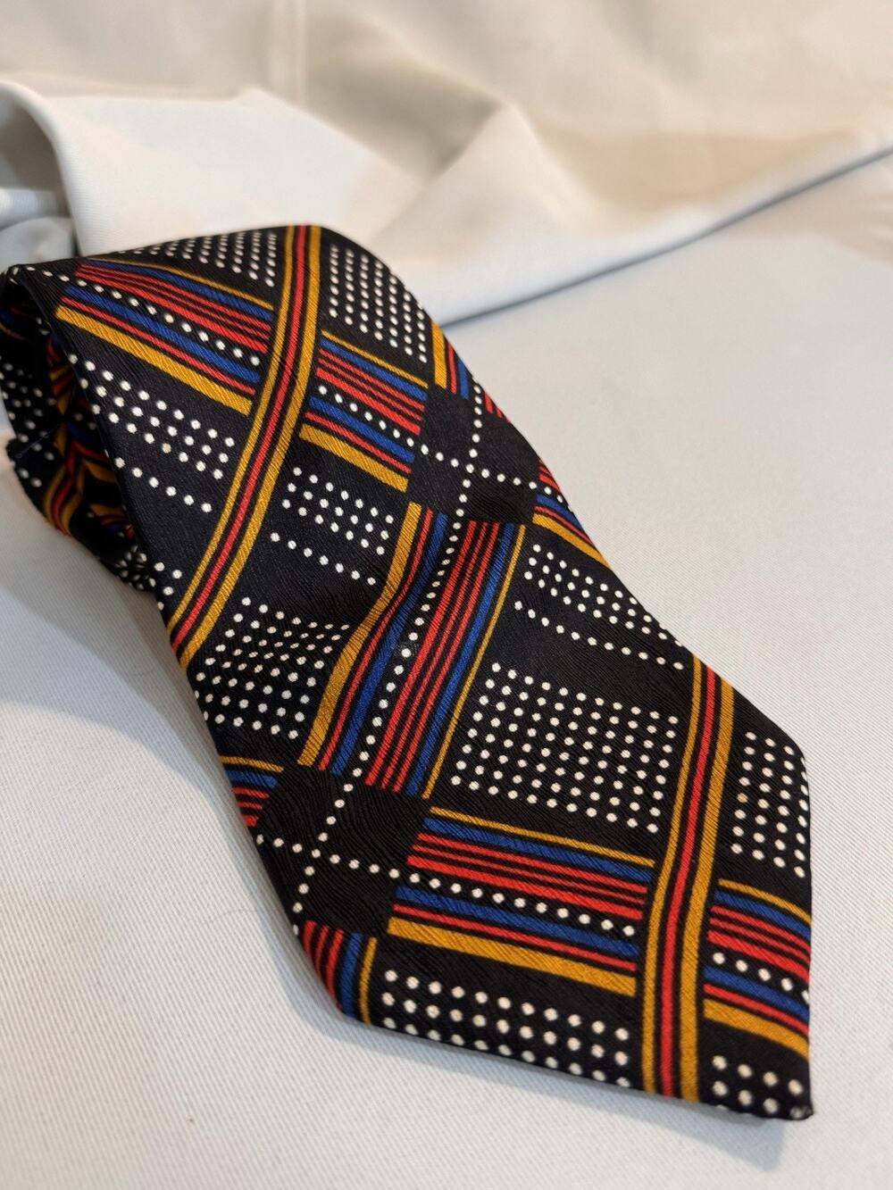 Baskin Red Geometric Print Silk Necktie Pointed Made in Italy